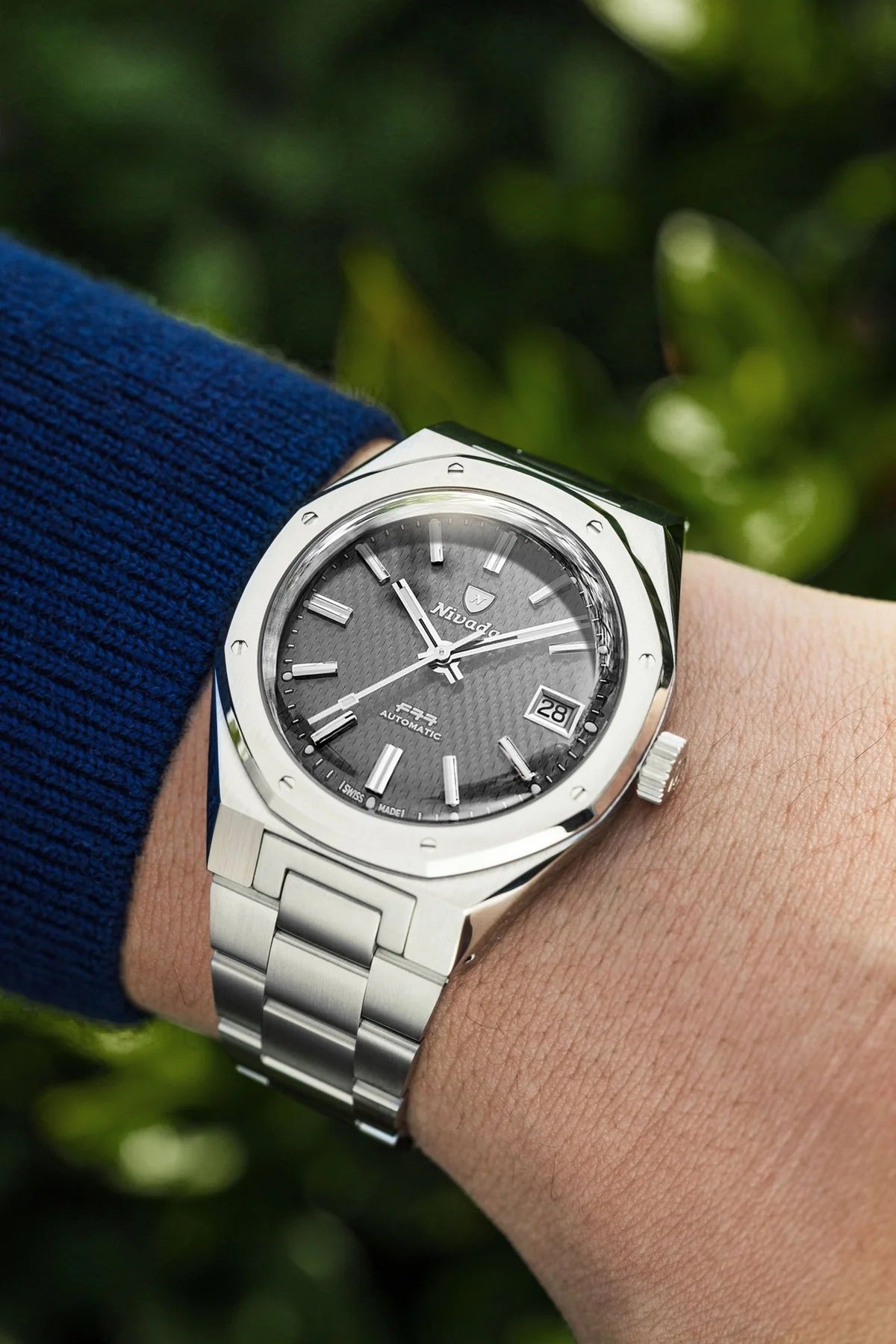 Nivada Grenchen F77 Grey MK2 Date 38mm 69012A77