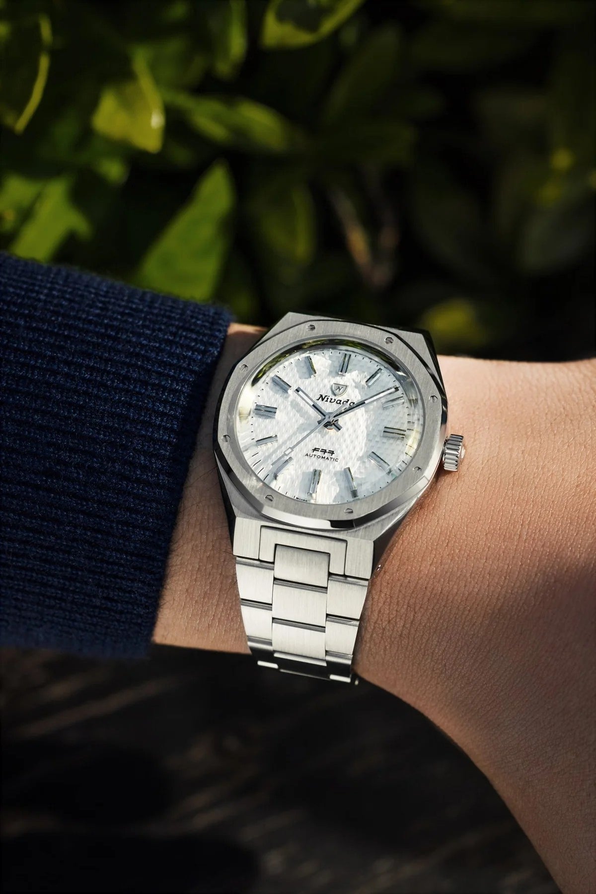 Nivada Grenchen F77 White MK2 Date 38mm 69014A77
