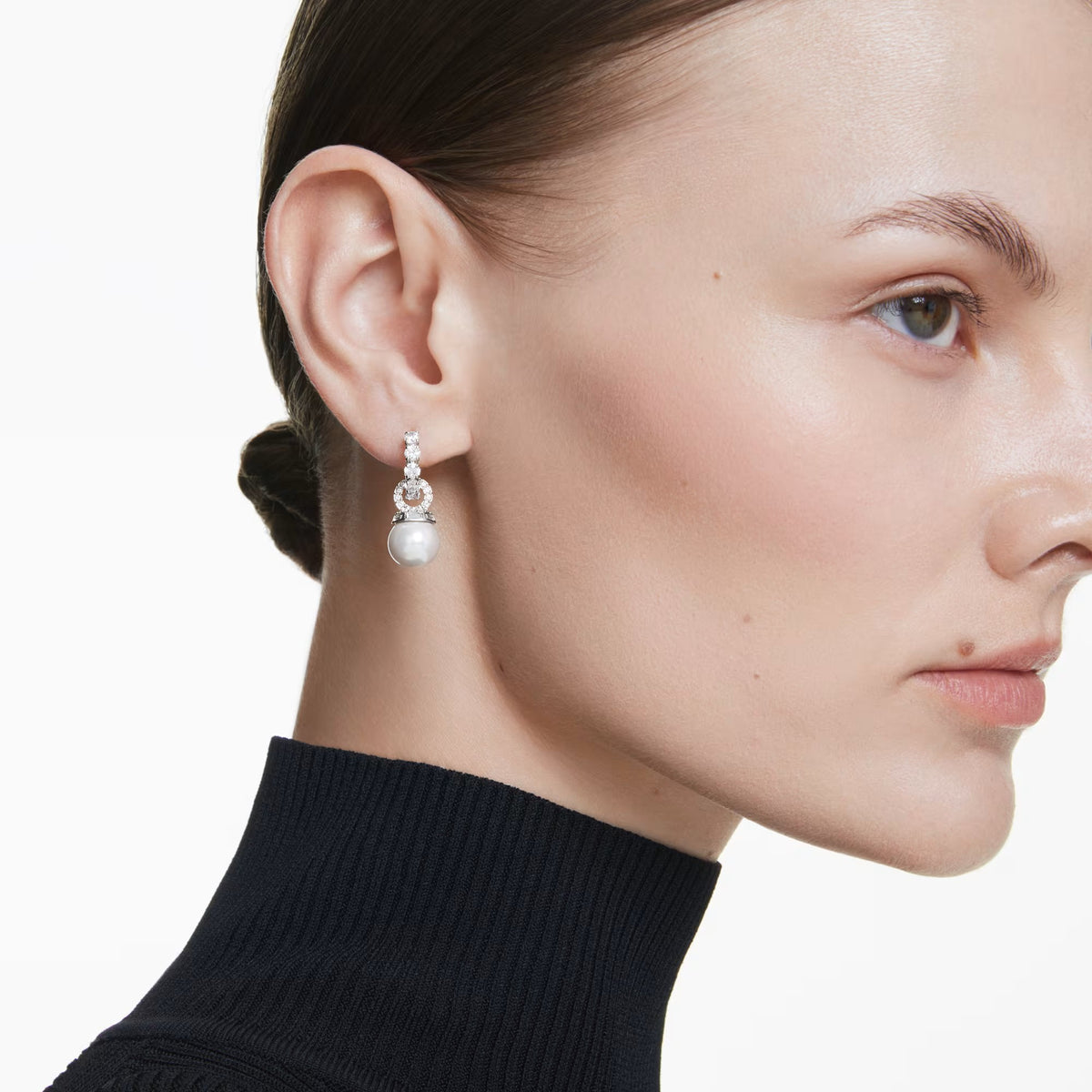 Swarovski Matrix Crystal pearl, Round cut, White, Rhodium plated Drop Earrings