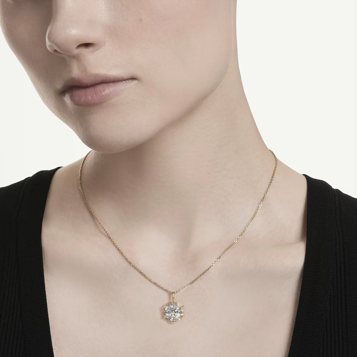 Swarovski Magic Mixed cuts, Snowflake, White, 18K gold finish Pendant