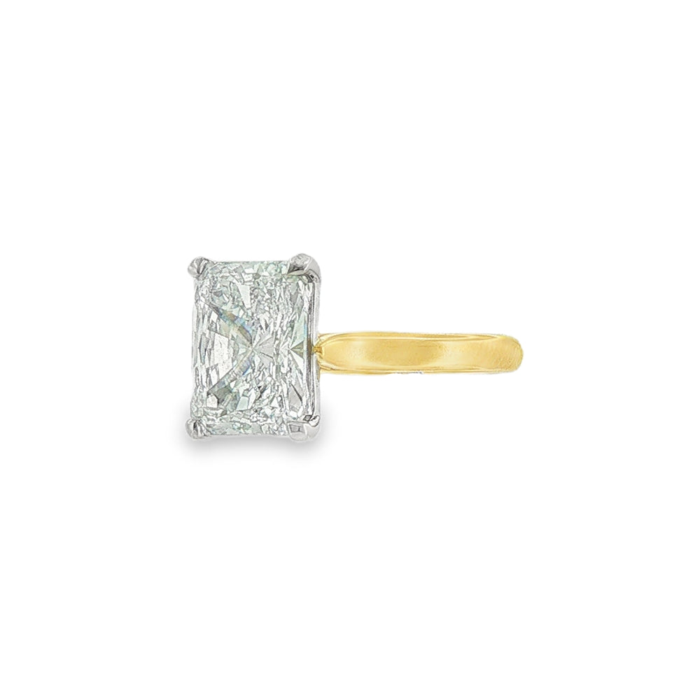 Radiant Cut 3.04ct Lab Grown Diamond, 18ct Yellow Gold Ring