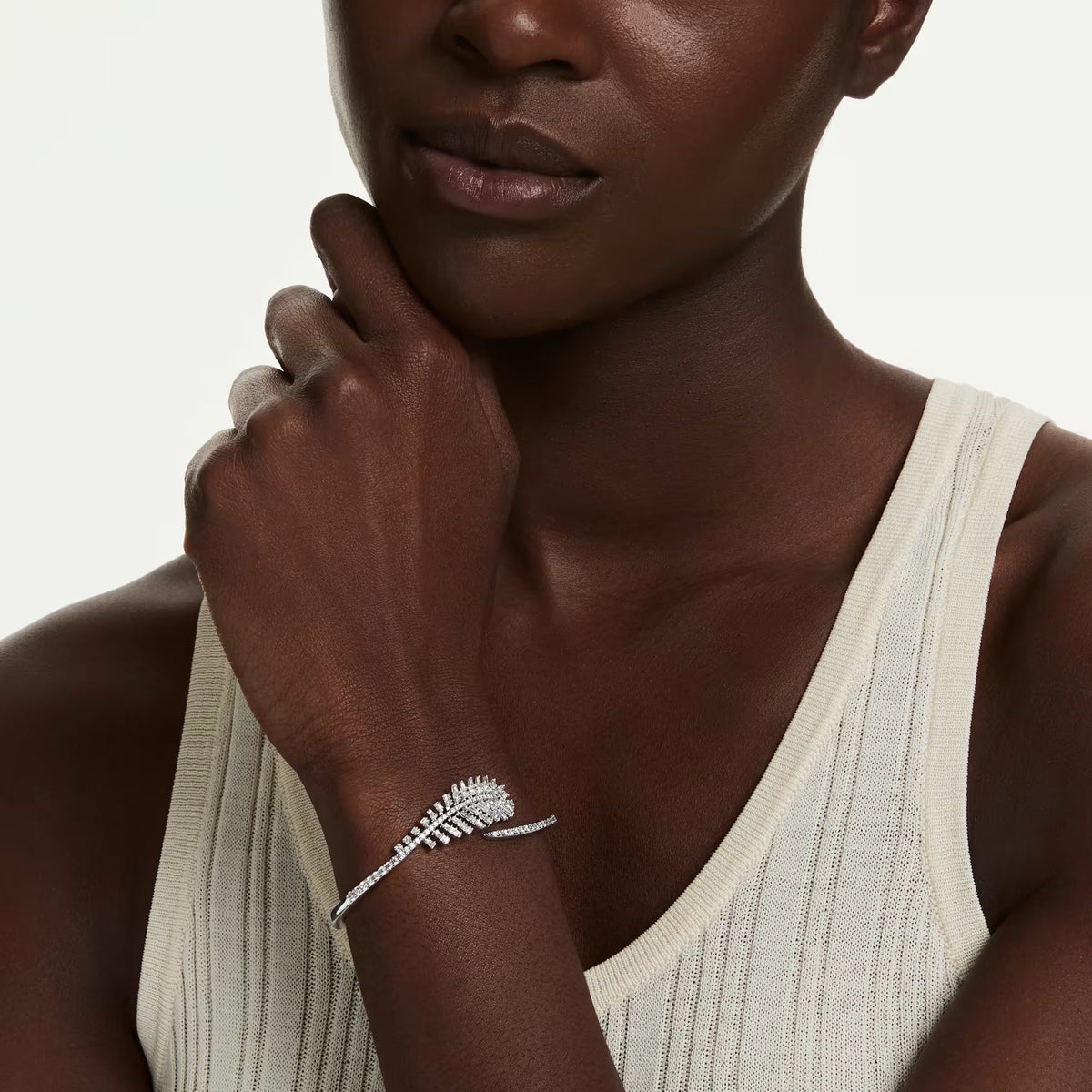 Swarovski Vienna Mixed cuts, Feather, White, Rhodium plated Bangle