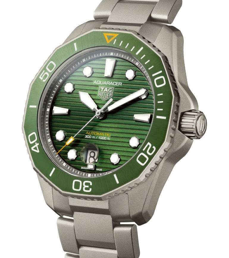 Tag Heuer Aquaracer Professional 300 Green Titanium 43mm