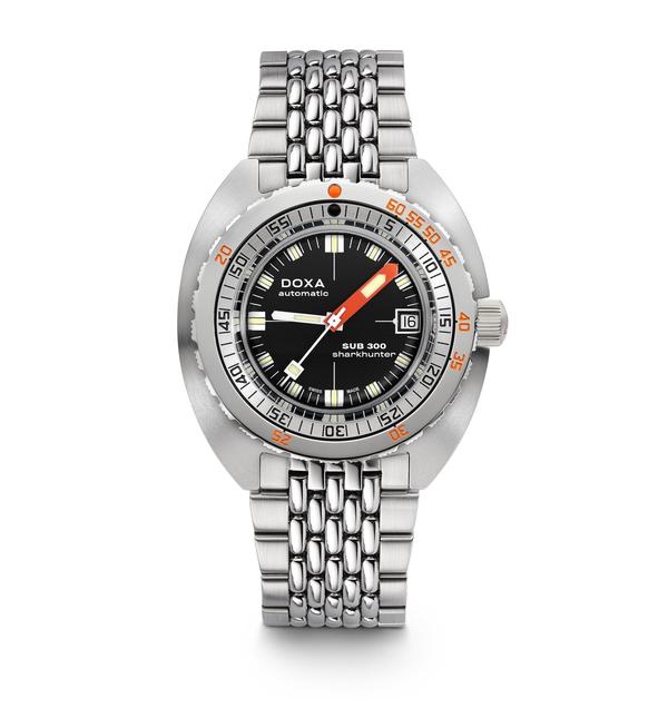 Doxa SUB 300 COSC Sharkhunter Stainless Steel 821.10.101.10