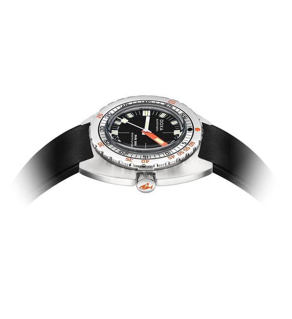 Doxa SUB 300 COSC Sharkhunter Rubber 821.10.101.20