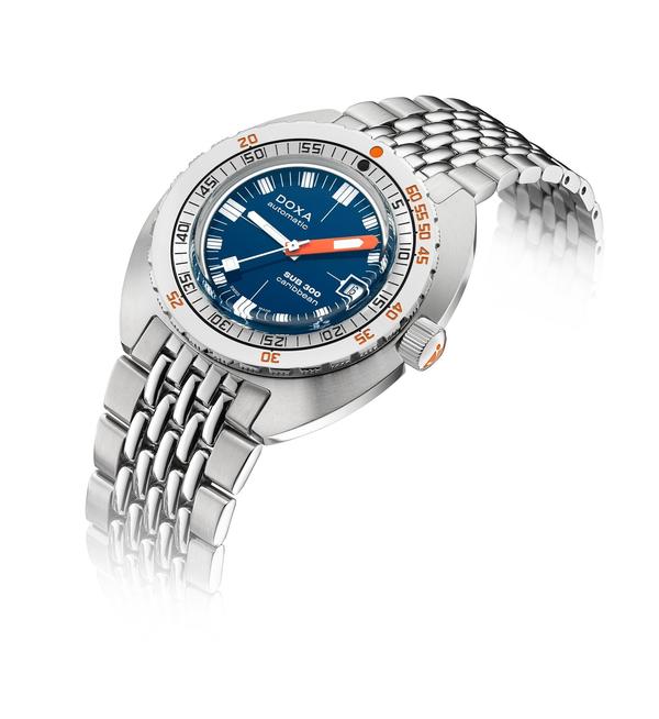 Doxa SUB 300 COSC Caribbean Stainless Steel 821.10.201.10