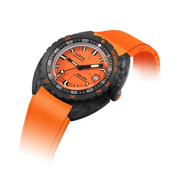 Doxa SUB 300 Carbon Professional Orange Rubber 822.70.351.21