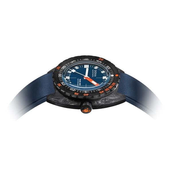 Doxa SUB 300 Carbon Caribbean Navy Rubber 822.70.201.32