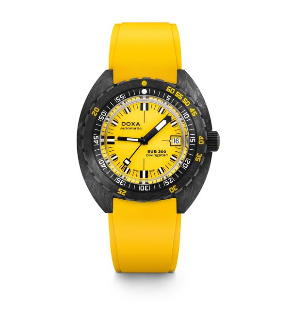 Doxa SUB 300 Carbon Divingstar Yellow Rubber 822.70.361.31