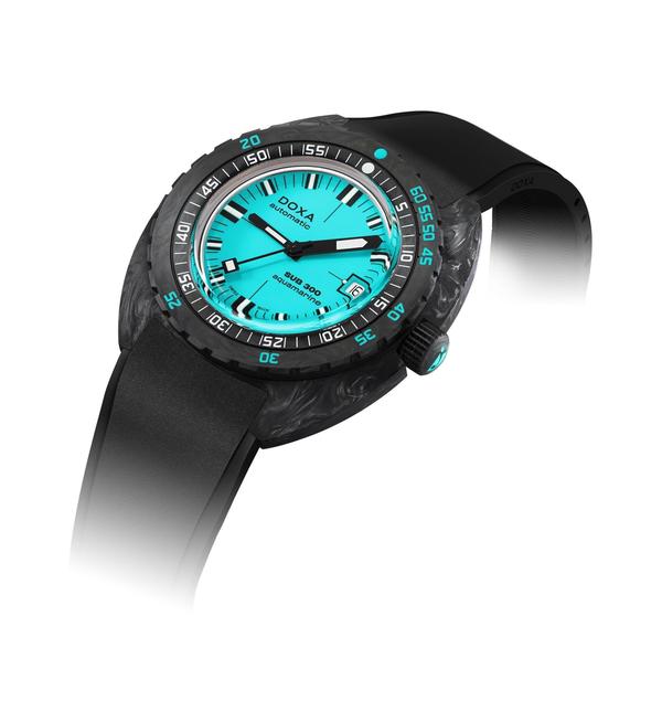 Doxa SUB 300 Carbon Aquamarine Black Rubber 822.70.241.20
