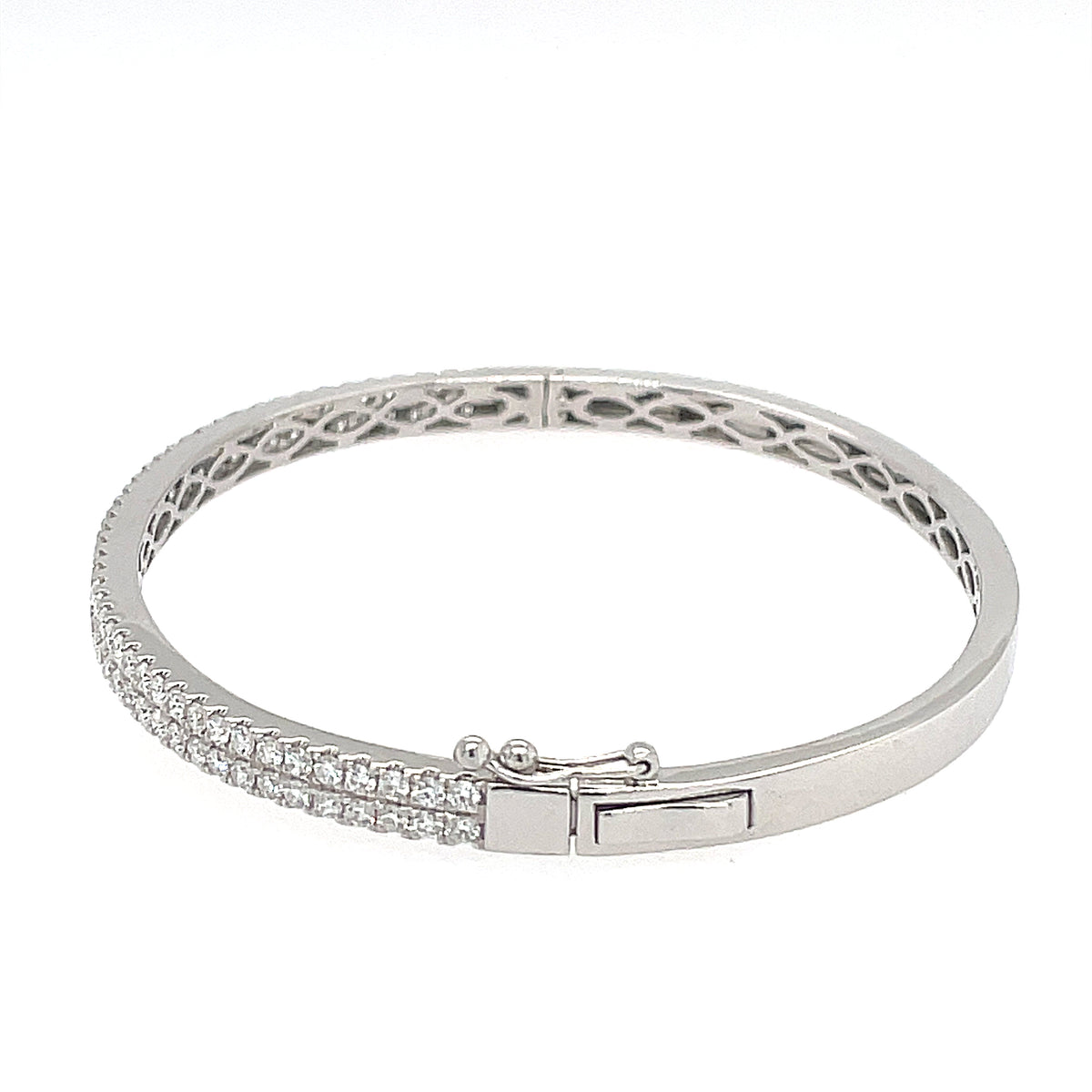Diamond Set 1.84ct White Gold 18ct Bangle