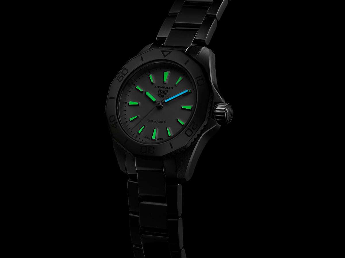 Tag Heuer Aquaracer Professional 200m Ladies Quartz MOP WBP1418.BA0622