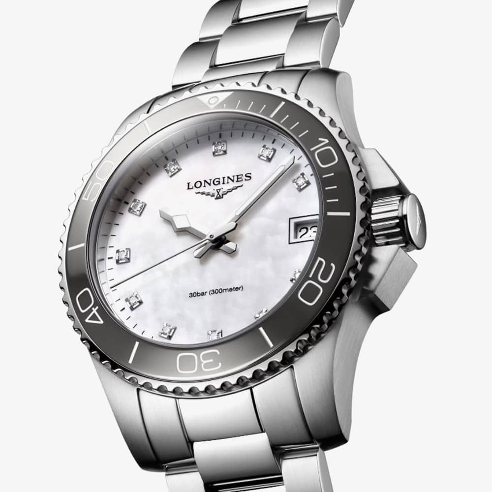 Longines HydroConquest Quartz Mother of Pearl Dot Diamond Dial 32mm Watch L3.370.4.87.6