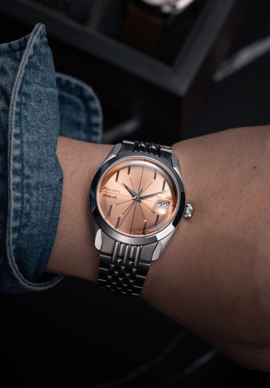 Nivada Grenchen Antarctic Spider 38mm Salmon Date Dial