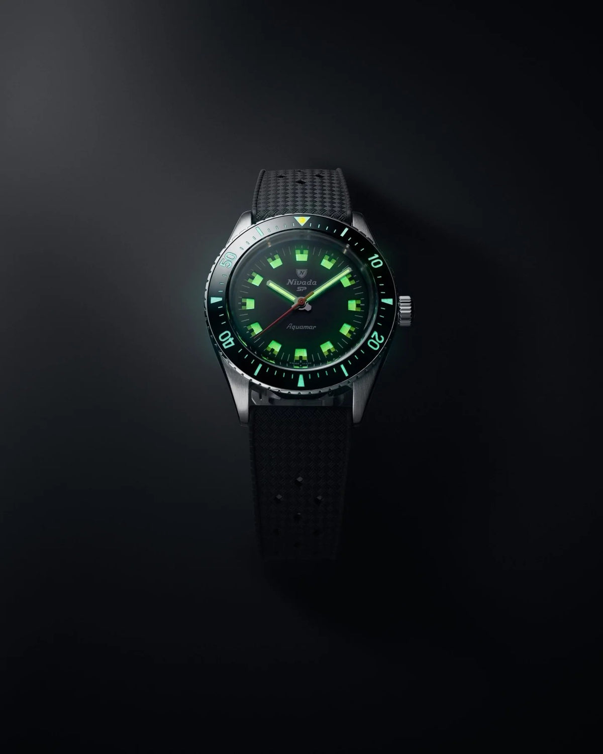Nivada Grenchen Aquamar Black Automatic Rubber tropic 38mm Watch 32068A01