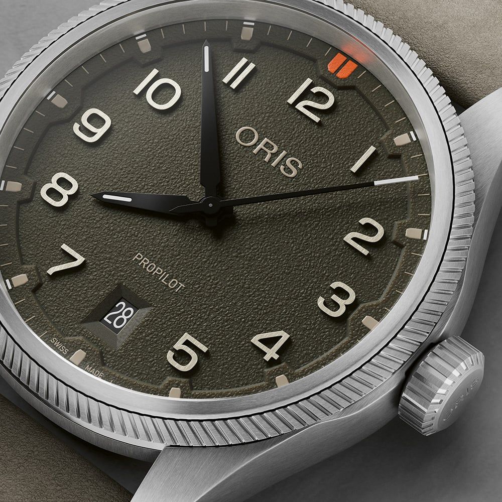 Oris ProPilot Date Green Dial, Leather Strap 41mm Watch
