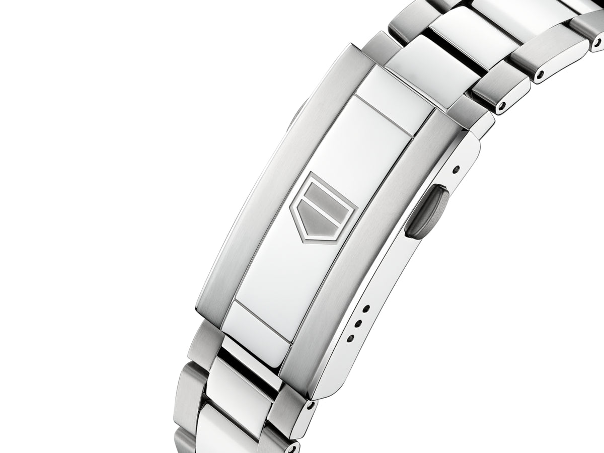 Tag Heuer Aquaracer Professional 200 Solargraph UK Limited Edition 40mm WBP1119.BA0000