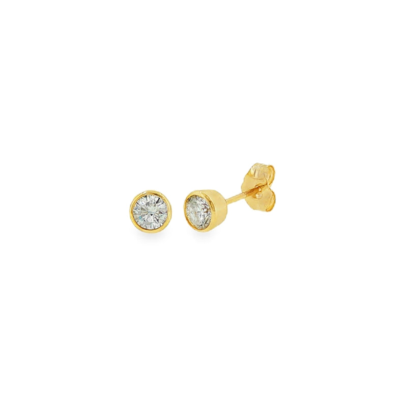 Diamond Round Brilliant Cut 0.64ct, 9ct Yellow Gold Stud Earrings