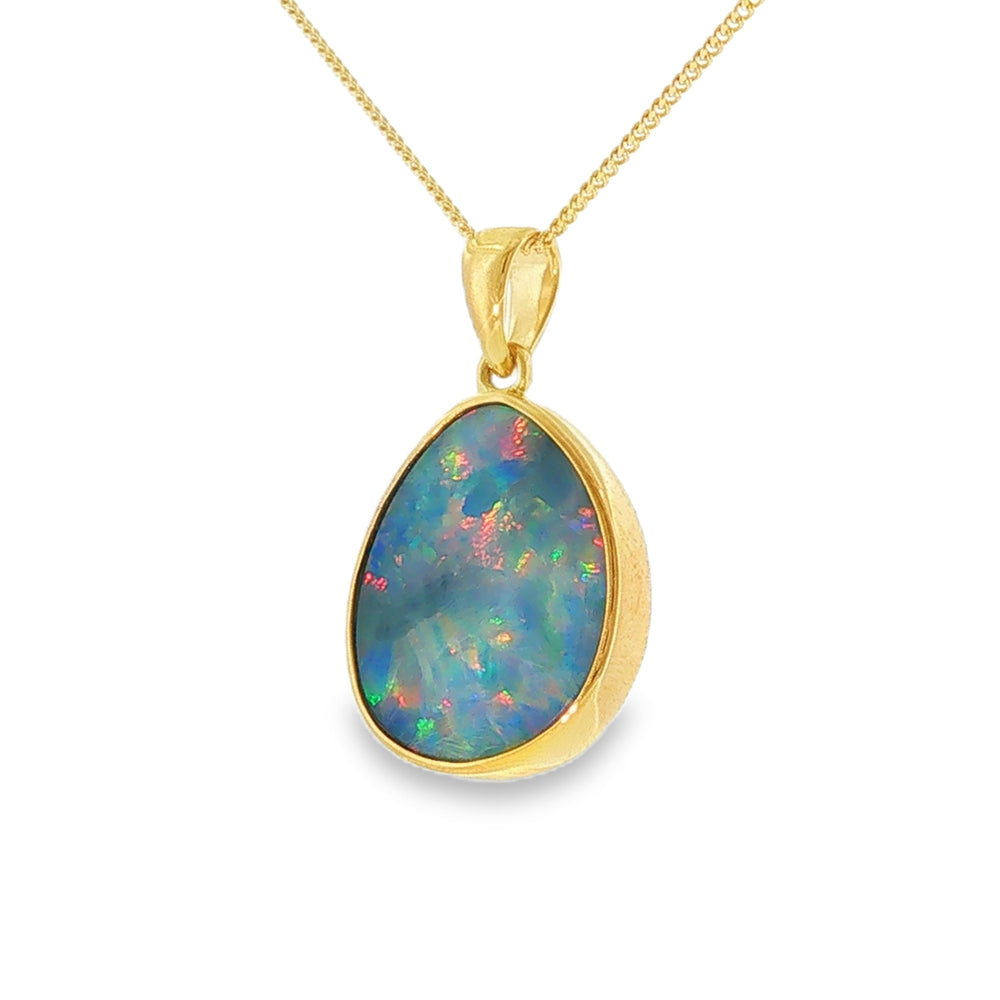 Doublet Freefrom Opal, 9ct Yellow Gold Pendant