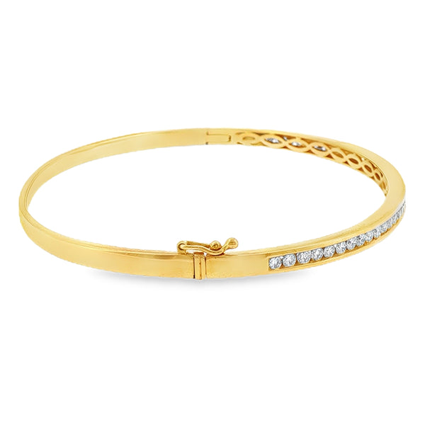 Diamond 1.01ct, 18ct Yellow Gold Bangle