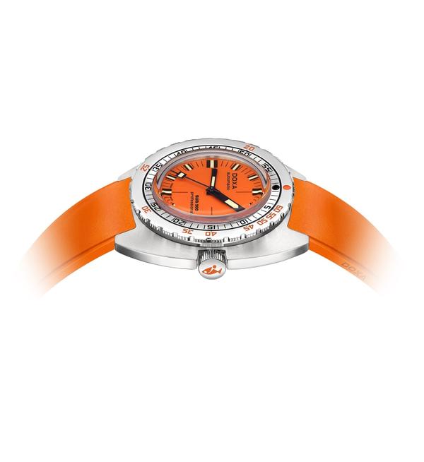 Doxa SUB 300 COSC Professional Rubber 821.10.351.21