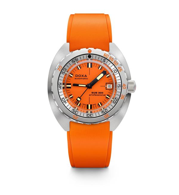 Doxa SUB 300 COSC Professional Rubber 821.10.351.21