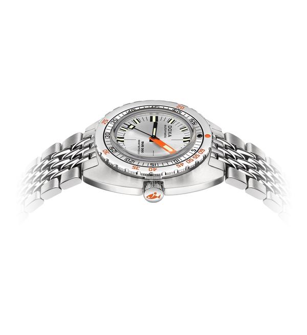 Doxa SUB 300 COSC Searambler Stainless Steel 821.10.021.10