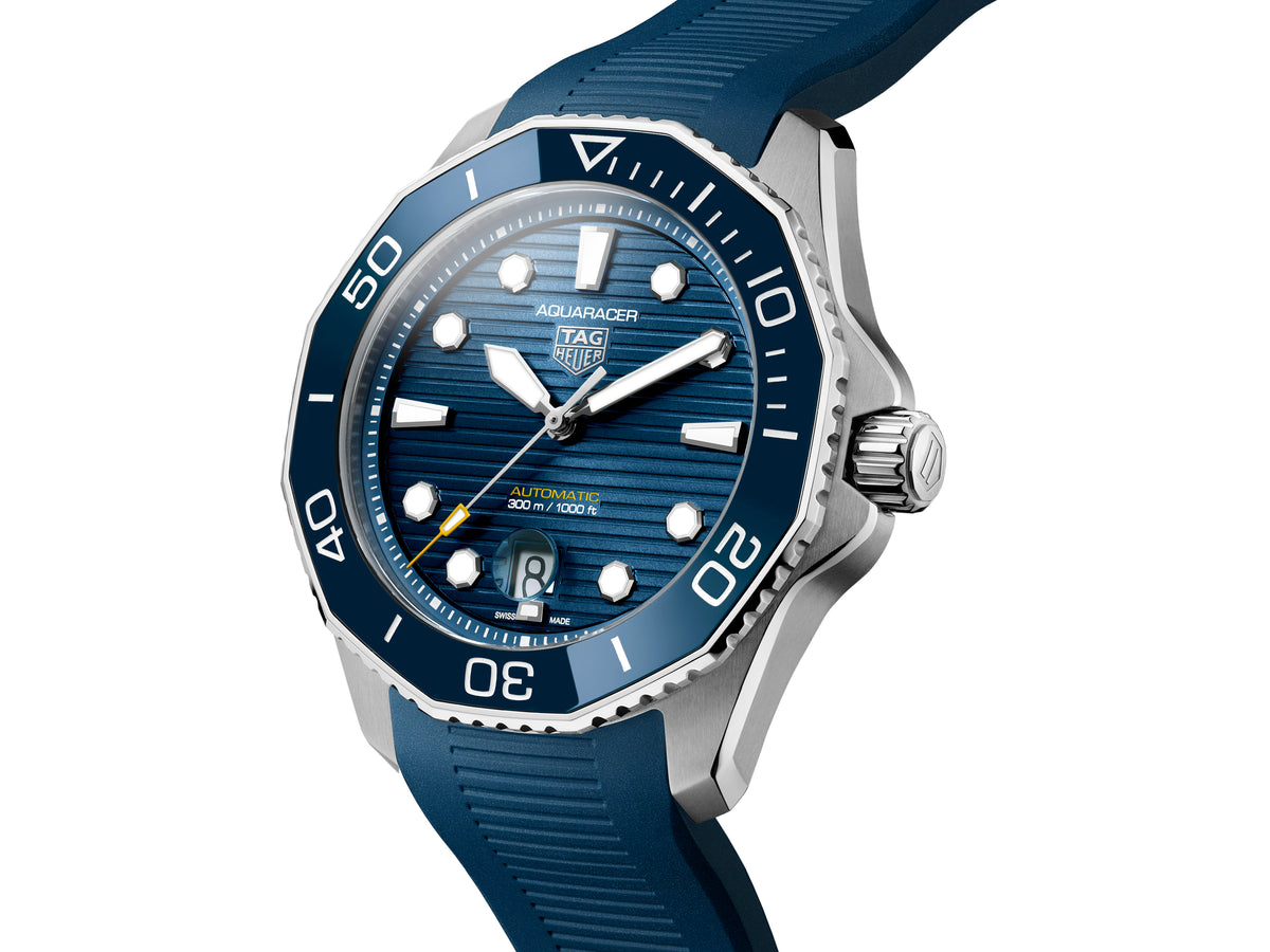 Tag Heuer Aquaracer Professional 300 Blue Rubber 43mm