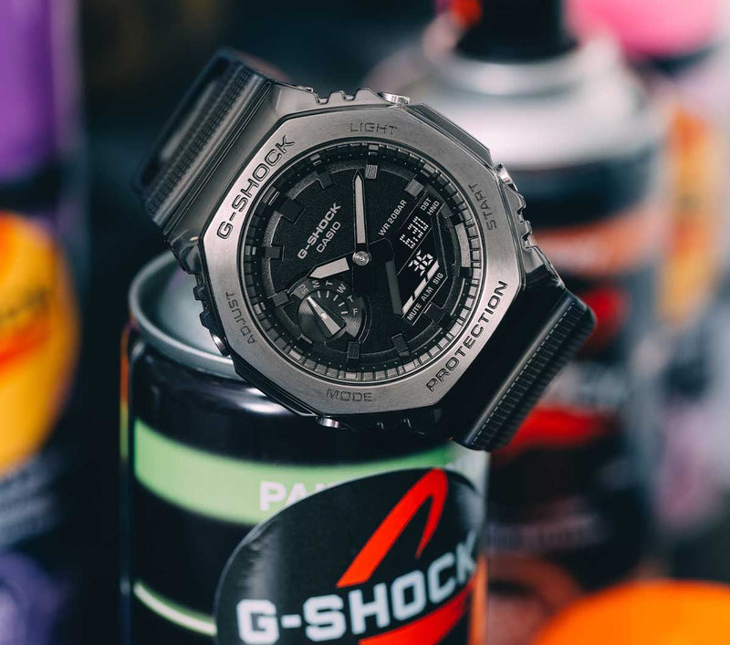 G-SHOCK All Black Metal Cover Series GM-2100BB-1AER