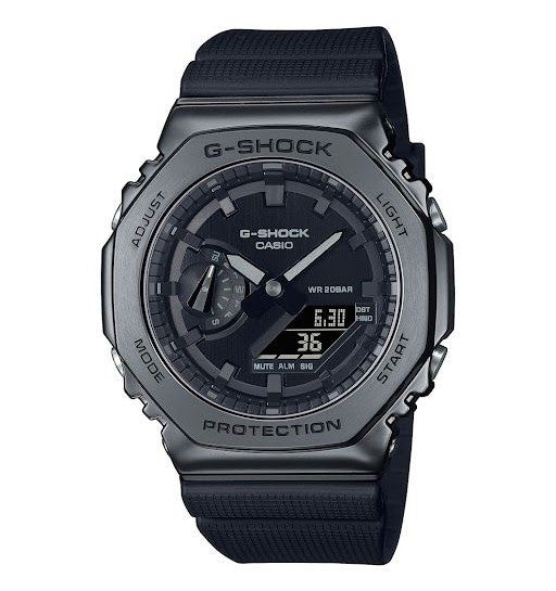G-SHOCK All Black Metal Cover Series GM-2100BB-1AER