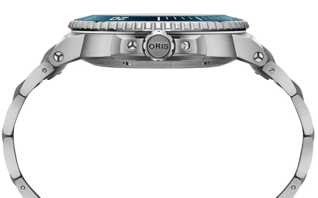 Oris Aquis Date Calibre 400 Blue 43.5mm Watch