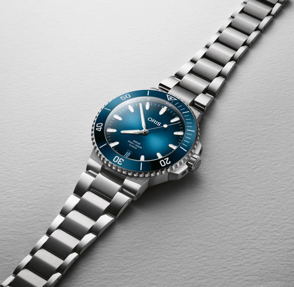 Oris Aquis Date Calibre 400 Blue 43.5mm Watch