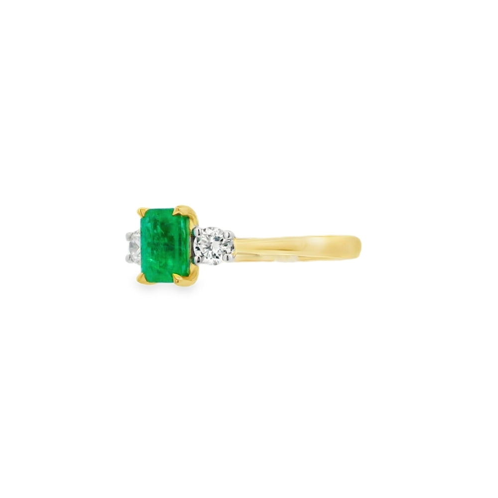 Emerald and Diamond 3 Stone, 18ct Yellow Gold Ring