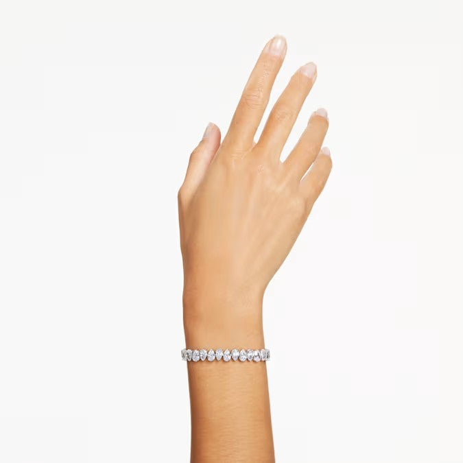 Swarovski Matrix Tennis bracelet, Pear cut, White, Rhodium plated