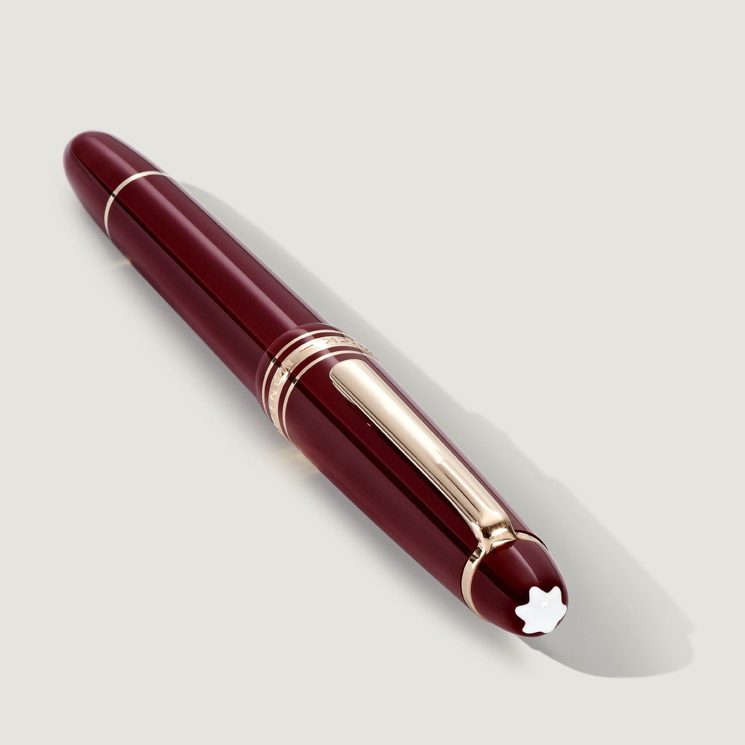 Montblanc Meisterstück Burgundy Red Classique Fountain Pen MB133014
