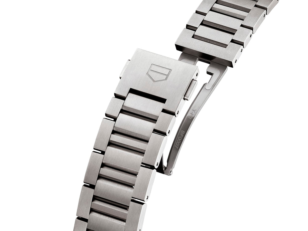 Tag Heuer Carrera Chronograph Extreme Sport, Automatic 44mm Titanium Watch CBU2081.BF0007