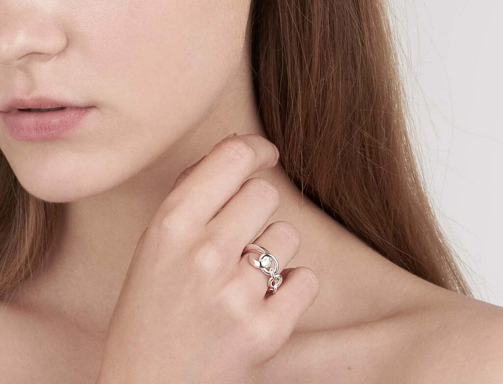 EVERYDAY STYLE IN SILVER JEWELLERY