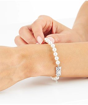 Pearl Bracelets & Bangles 